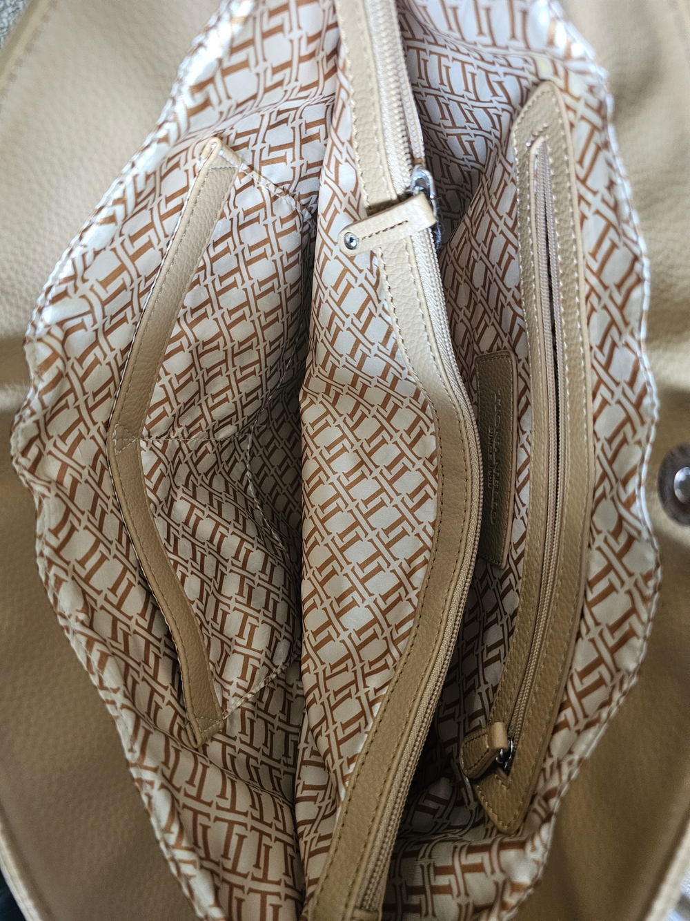 Two-Tone Black and Tan Everyday Tote - Picture 5 of 8